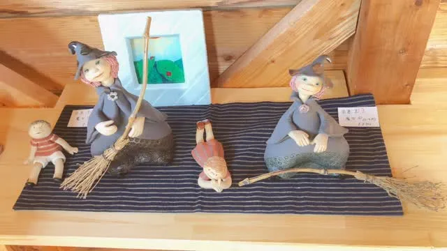 丘のマルシェ準備中